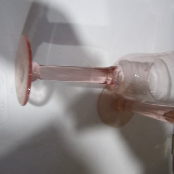 VTG PAIR OF PINK WINE GLASSES, PRETTY PINK GLASSES - Picture 4 of 5